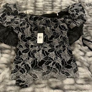 NWT HAlston Heritage off the shoulder top